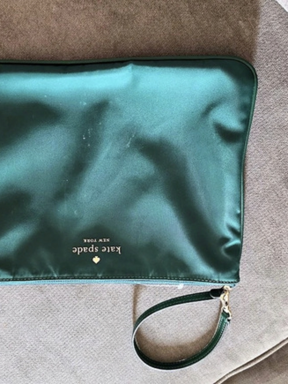 Kate Spade Green Wristlet  Pouch